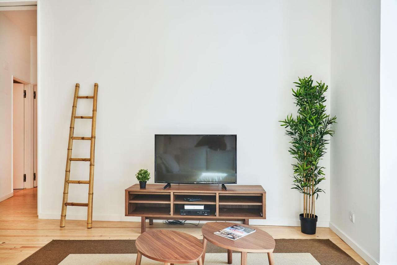Modern Apartment Calcada Sao Francisco II リスボン エクステリア 写真